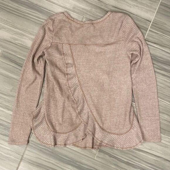 ✨ Anthropologie Saturday Sunday Wendy Waffle Knit Thermal Top Ruffle Wrap✨ - Picture 5 of 9